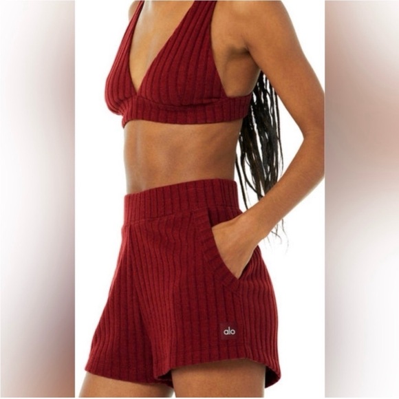 ALO Yoga Pants - Alo Yoga Ribbed Take Comfort Short Red Size Medium